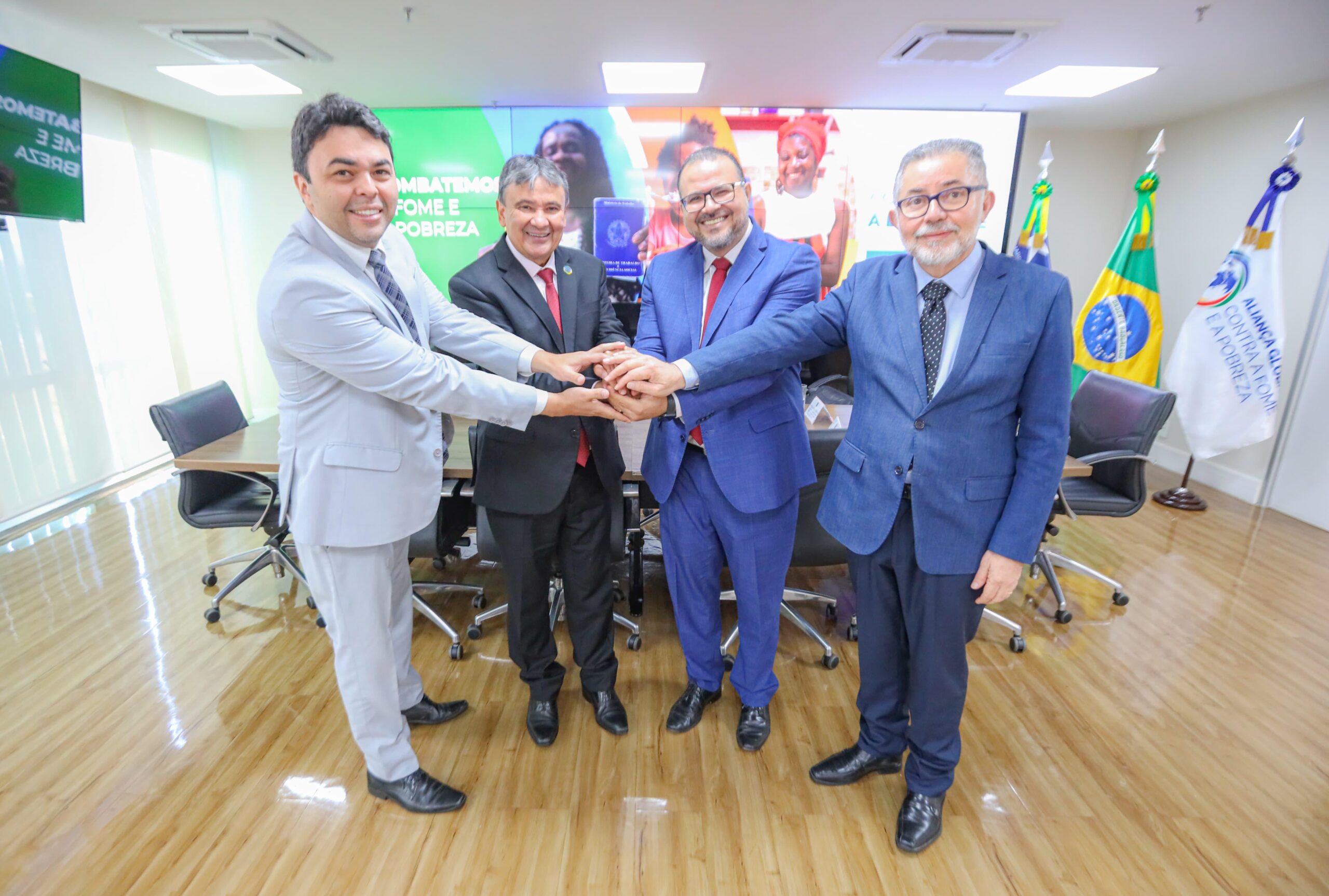 Piauí e MDS discutem integração de serviços e inclusão social