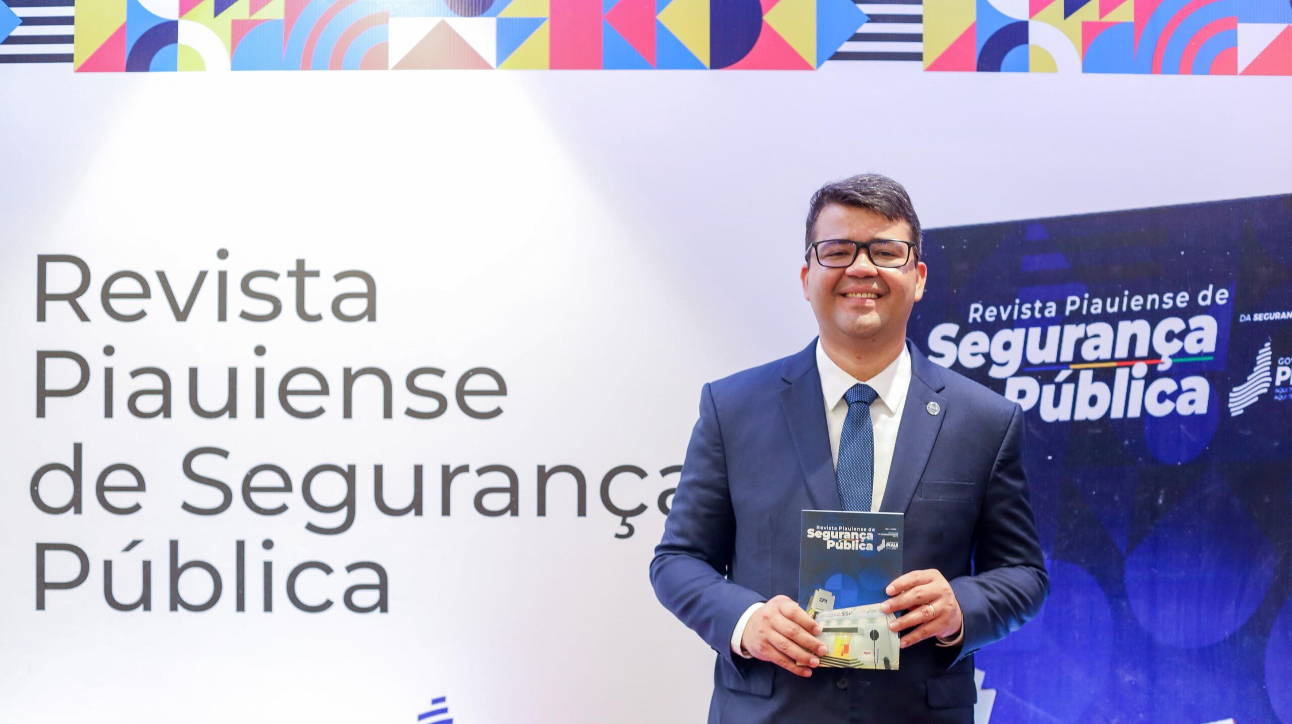 SSP-PI lança 1ª edição da Revista Piauiense de Segurança Pública em solenidade na OAB-PI