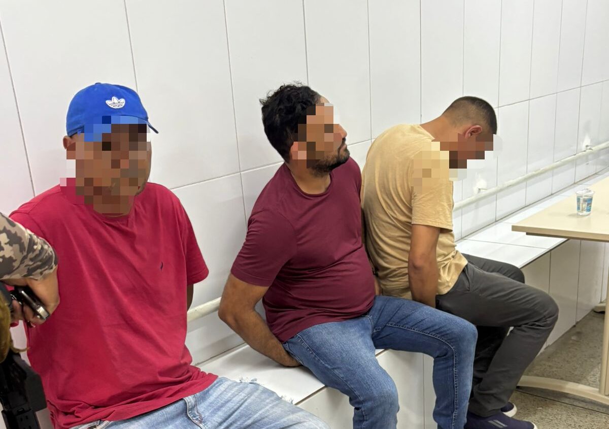 Três homens são presos em flagrante por furto a veículo na Avenida João XXIII em Teresina