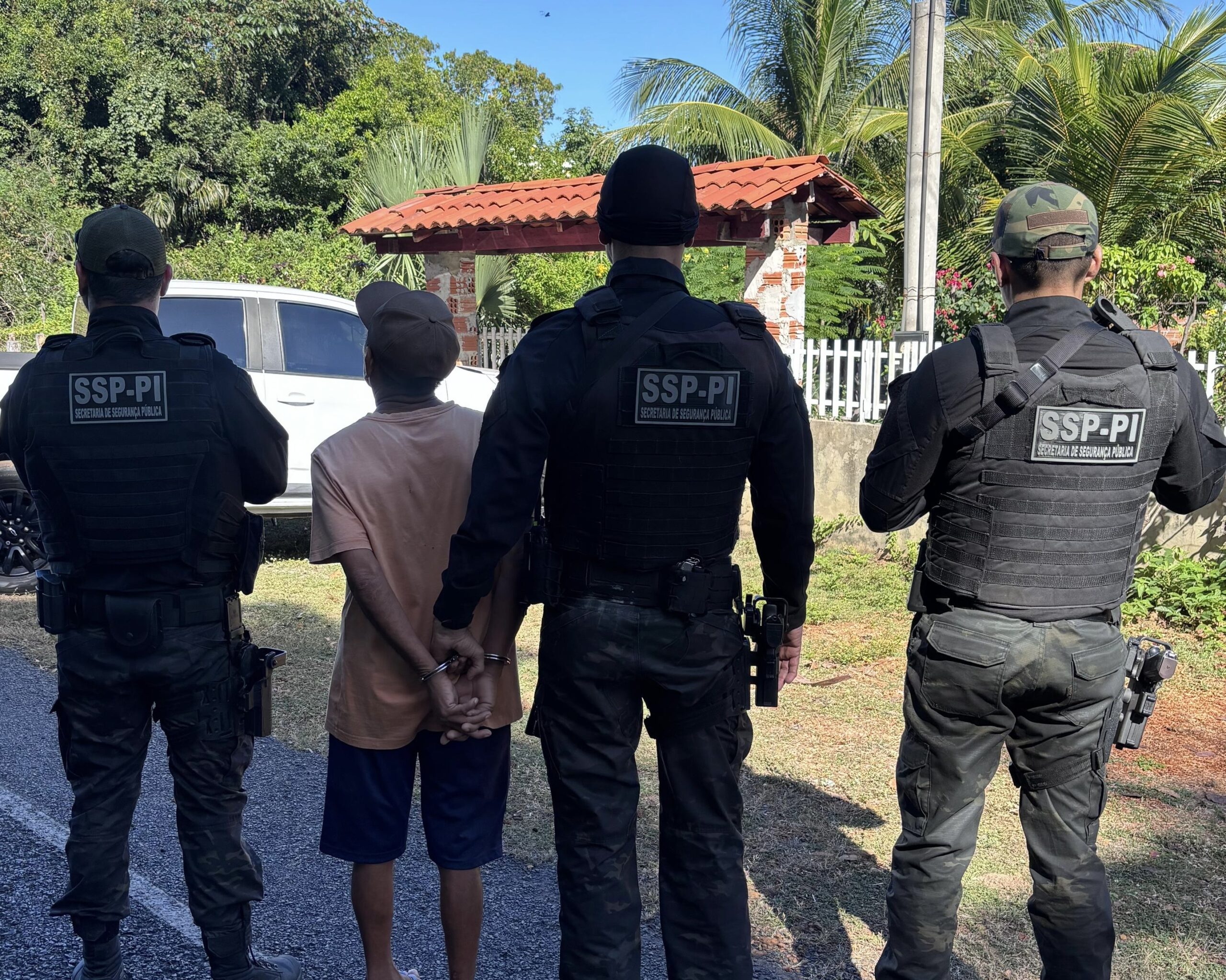 Operações Rota Segura e Porteira Fechada prendem dois foragidos e responsabilizam proprietários de animais no Centro-Norte do estado